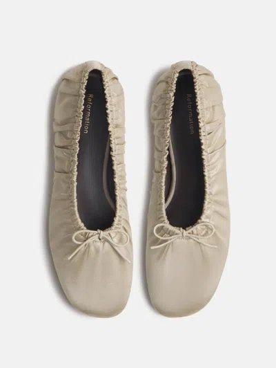 Reformation Brie Ballet Flat Natural 8.5 In Neutral