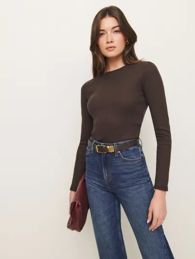 Reformation Davy Long Sleeve Crewneck Tee In Mole