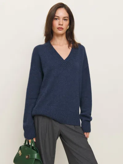 Reformation Jadey Cashmere Oversized V-neck Sweater In Danube