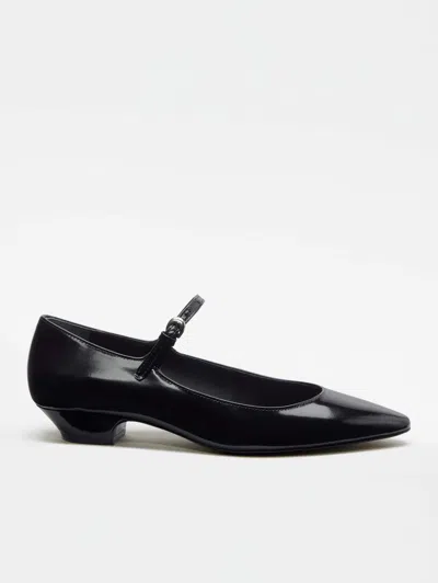 Reformation Kimberly Pump