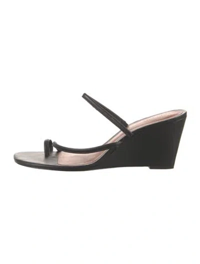 Pre-owned Reformation Leather Slides In Black