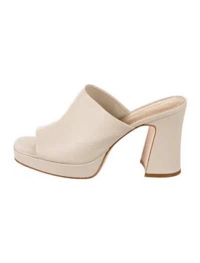 Pre-owned Reformation Leather Slides In Neutral