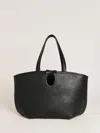 Reformation Regina Tote Bag In Noir
