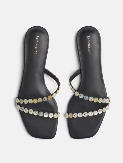 Reformation Shoshana Flat Sandal Black Leather Shell Buttons 9.5
