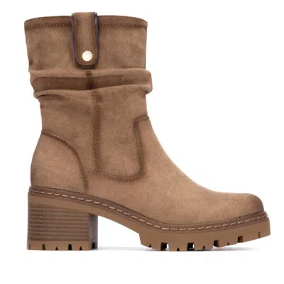 Refresh Women's Suede Ankle Booties In Dark Beige