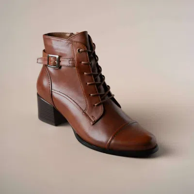 Regarde Le Ciel Women's Jolene Boot In Cuoio In Brown