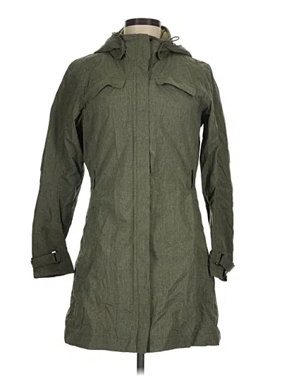 Pre-owned Rei Raincoat In Green