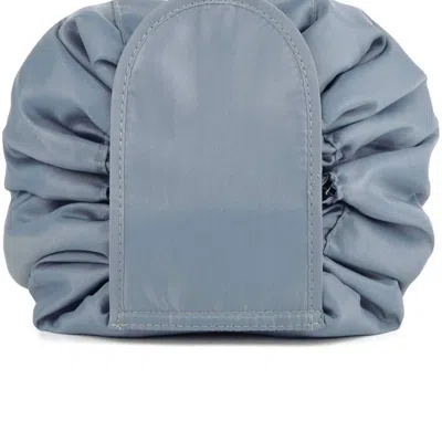 Reign The Label Cosmetic Bag In Blue
