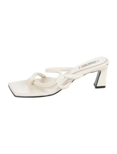 Pre-owned Reike Nen Leather Sandals In White