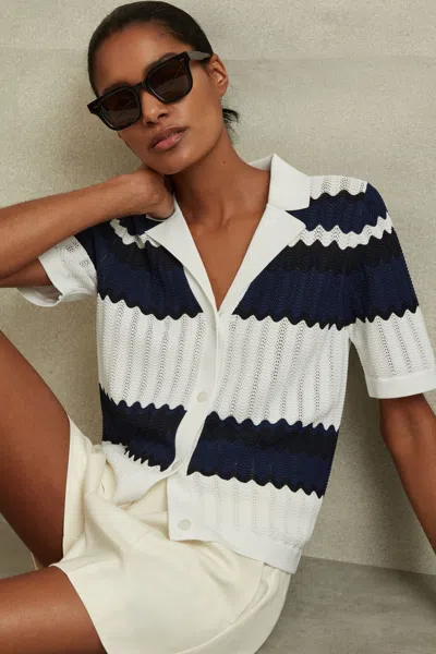 Reiss Alba - Navy/white Knitted Colourblock Cuban Collar Shirt, L