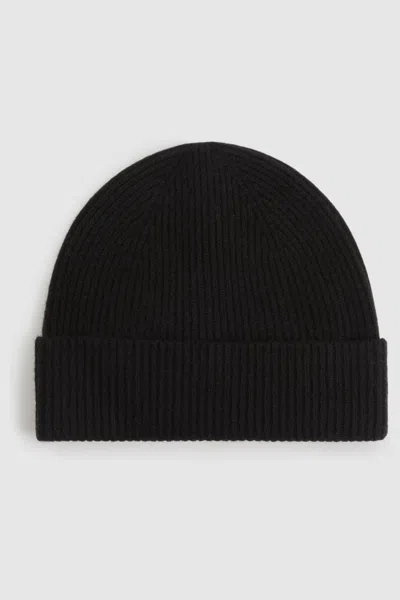 Reiss Black Merino Wool Ribbed Beanie Hat In Black