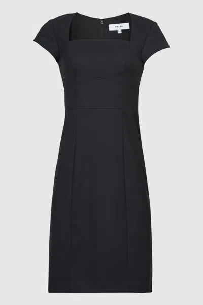 Reiss Haisley In Black
