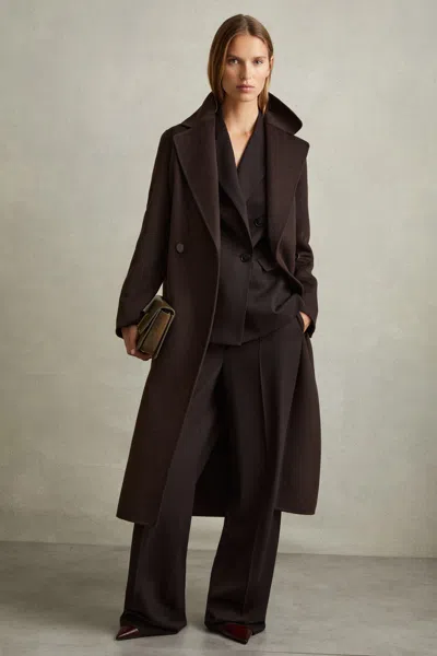 Reiss Chocolate Wool Blend Double Breasted Blindseam Coat In Chocolate