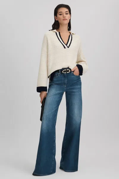 REISS CREAM/NAVY MICHAELA WOOL BLEND OPEN COLLAR JUMPER