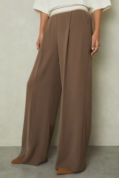 Reiss Mocha Brown Abigail Petite Wide Leg Elasticated Trousers In Mocha Brown