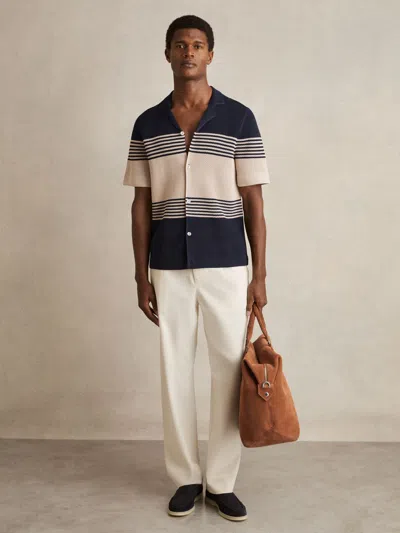 Reiss Navy/stone Oe Blake Stripe Textured-knit Cuban-collar Shirt In Multi