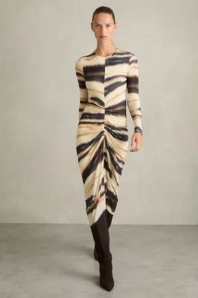 Reiss Womens Neutral Navy Georgia Printed Rushed Stretch-jersey Midi Dress In Neutral/navy