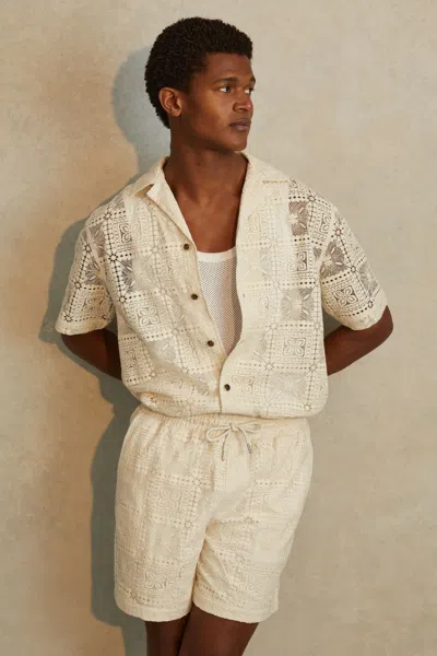 Reiss Pallas Floral-crochet Short-sleeve Cotton-blend In Ecru