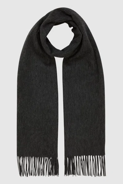 Reiss Charcoal Picton Cashmere Blend Scarf In Grey