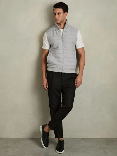 REISS REISS SOFT GREY WILLIAM HYBRID QUILT AND KNIT ZIP-THROUGH GILET