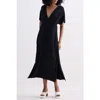 Reistor Flowy A-line Maxi Dress With Side Slits In Black