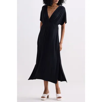 Reistor Flowy A-line Maxi Dress With Side Slits In Black