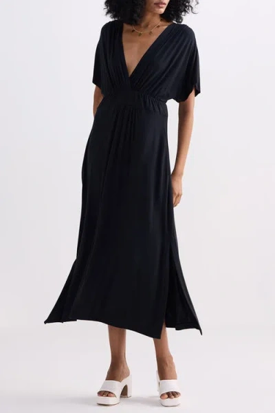 Reistor Flowy A-line Maxi Dress With Side Slits In Black