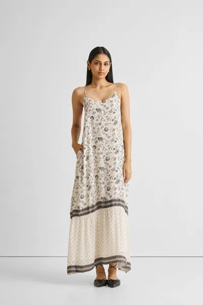 REISTOR FLOWY MAXI DRESS IN BLACK FLORALS