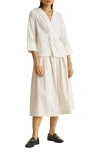 Reistor Front Twist Top In White In White