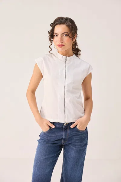 Reistor Front Zip Top In White