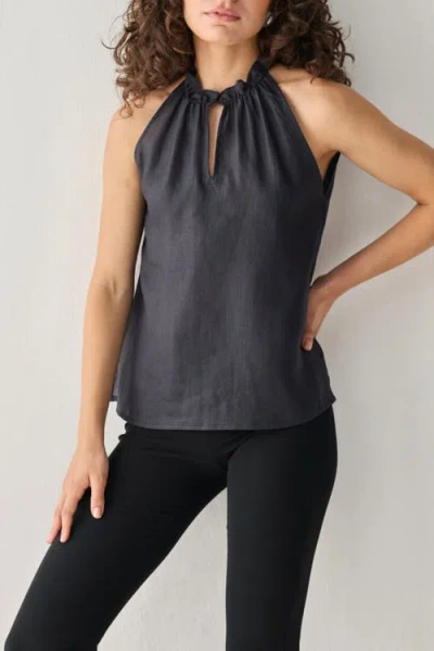 Reistor Halter Neck Top In Black