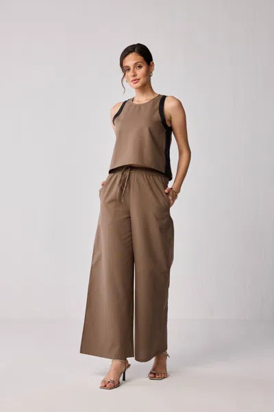 Reistor Matching Set With Wide-leg Pants And Colorblock Top In Brown In Neutral