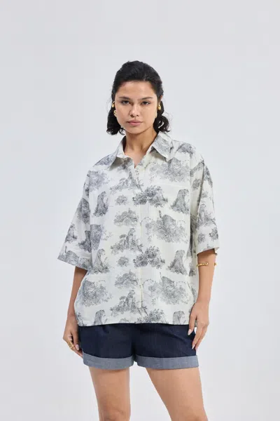 Reistor Oversized High-low Shirt In Animal Print In White