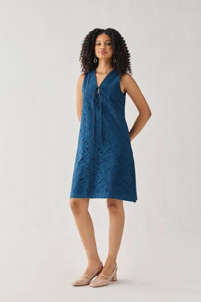 Reistor Sleeveless Knee-length Dress In Blue