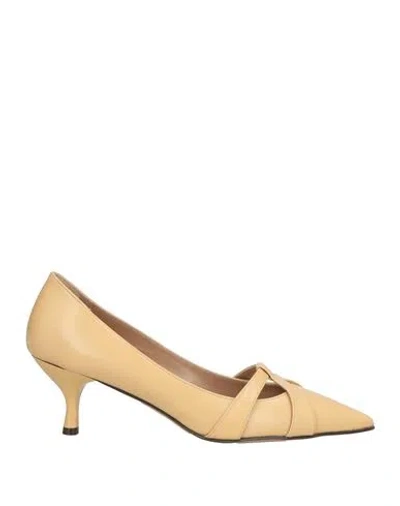 Relac Woman Pumps Sand Size 8 Leather In Nude