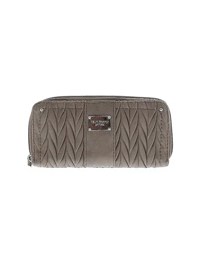 Pre-owned Relic Brand Collection Wallet In Gray