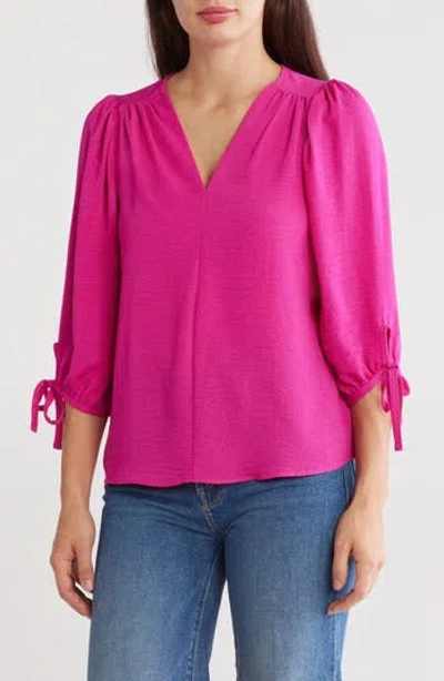Renee C Ditsy Puff Sleeve Blouse In Fuchsia