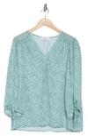 Renee C Dot V-neck Long Sleeve Top In Green