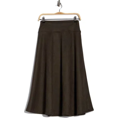 Renee C Faux Suede Flare Skirt In Green