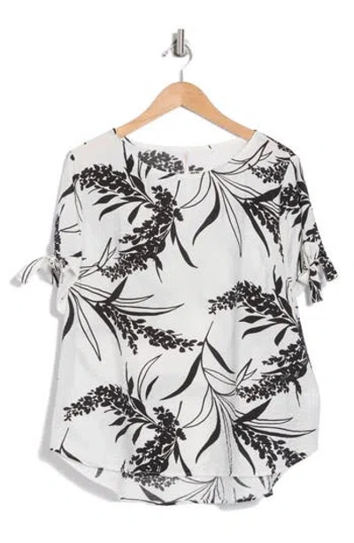 Renee C Floral Short Sleeve Top In Ivory