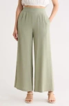 Renee C Wide Leg Pull-on Pants In Green