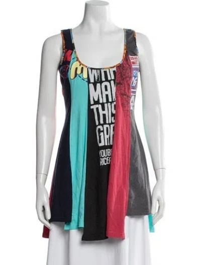 Pre-owned Rentrayage Graphic Print Scoop Neck Top In Red