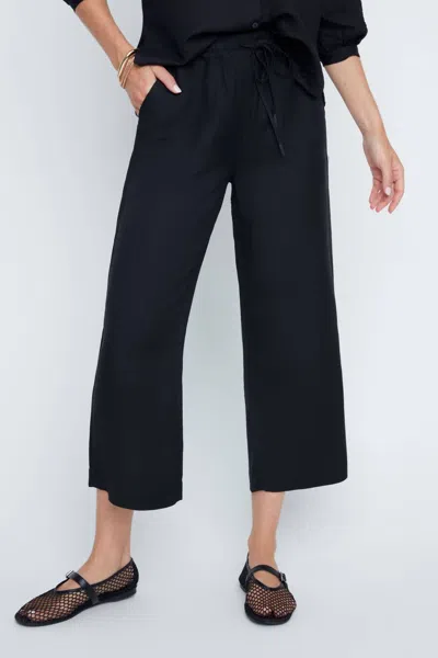 Renuar Blush Breeze Linen Cropped Pants In Black