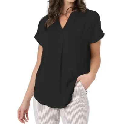 Renuar Cap Sleeve Airflow Blouse In Black