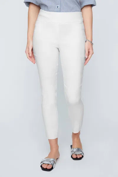 Renuar Lover Crop Pant In Oyster In White