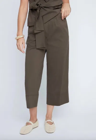 Renuar Luxe Cropped Wide Leg Pant In Olive In Green