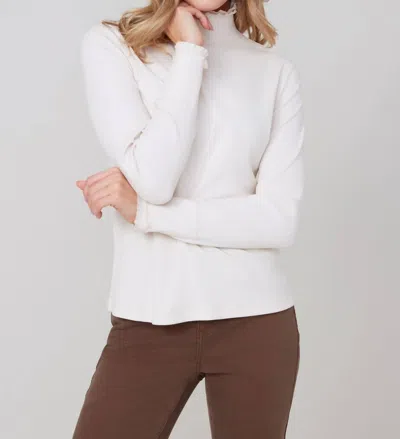 Renuar Mock Neck Top In Oyster In White