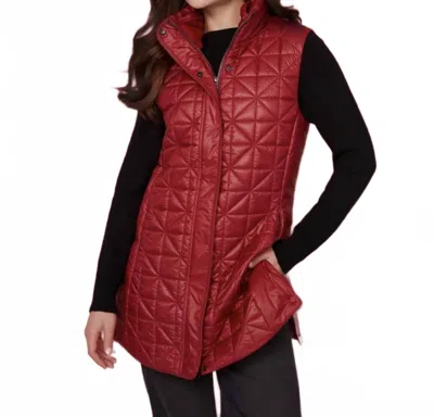 Renuar Sleeveless Quilted Vest Jacket In Porto In Red