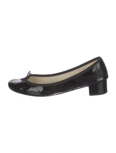 Pre-owned Repetto Patent Leather Bow Accents Pumps In Black