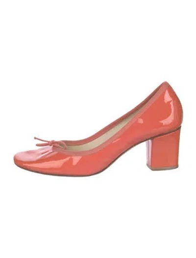 Pre-owned Repetto Patent Leather Bow Accents Pumps In Orange